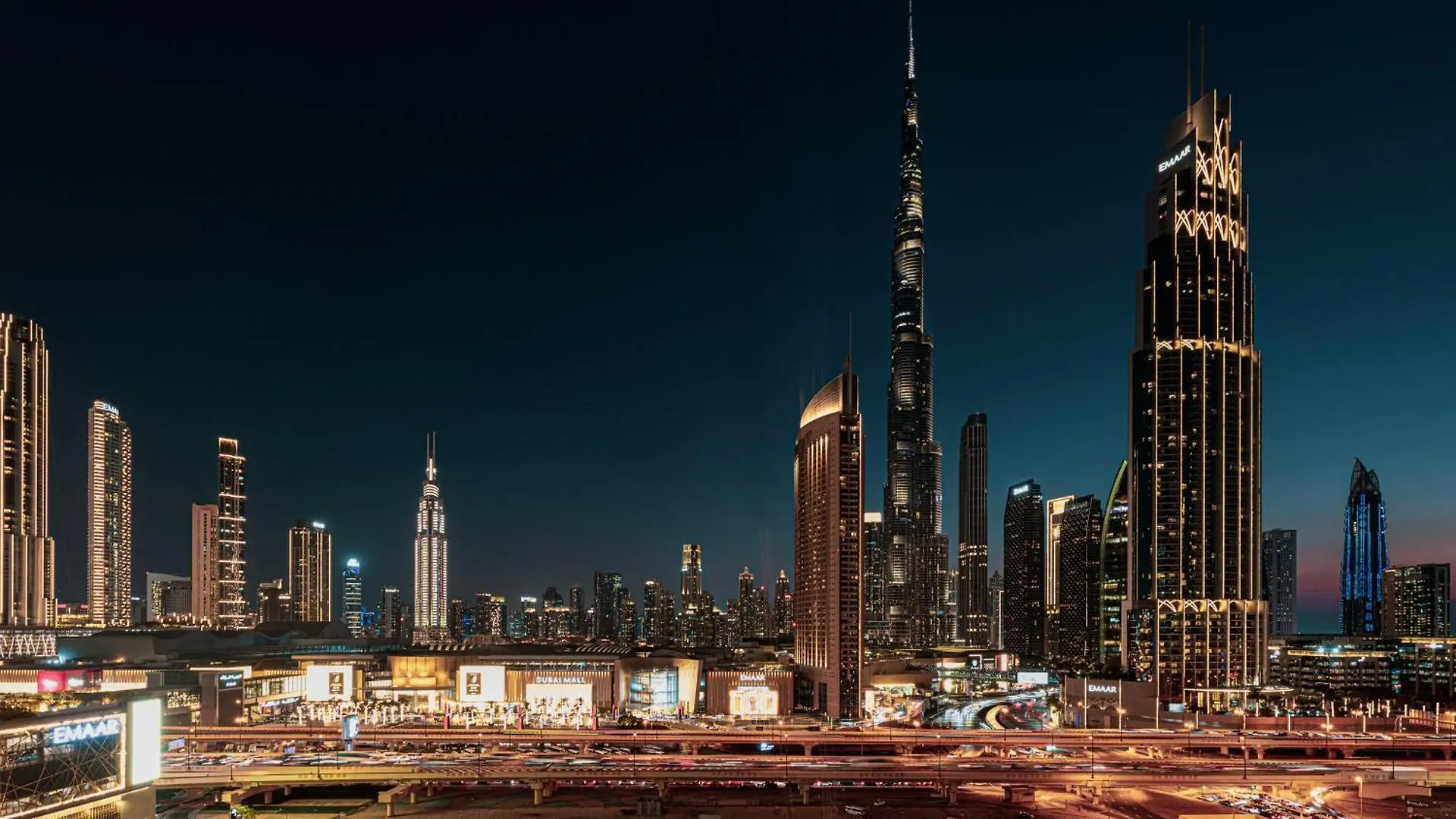 Burj Khalifa View, 2 Balcony W Lounge, Dubai Mall Access, Gym, Infinity-Pool, Playground, Bbq, Family Friendly 0*,  United Arab Emirates