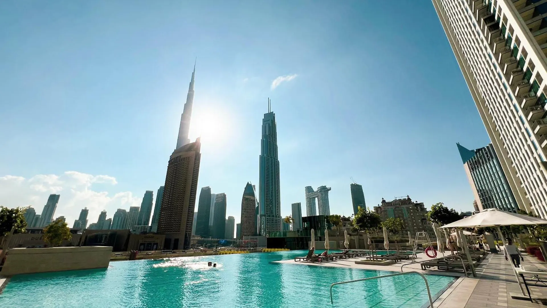 Burj Khalifa View, 2 Balcony W Lounge, Dubai Mall Access, Gym, Infinity-Pool, Playground, Bbq, Family Friendly