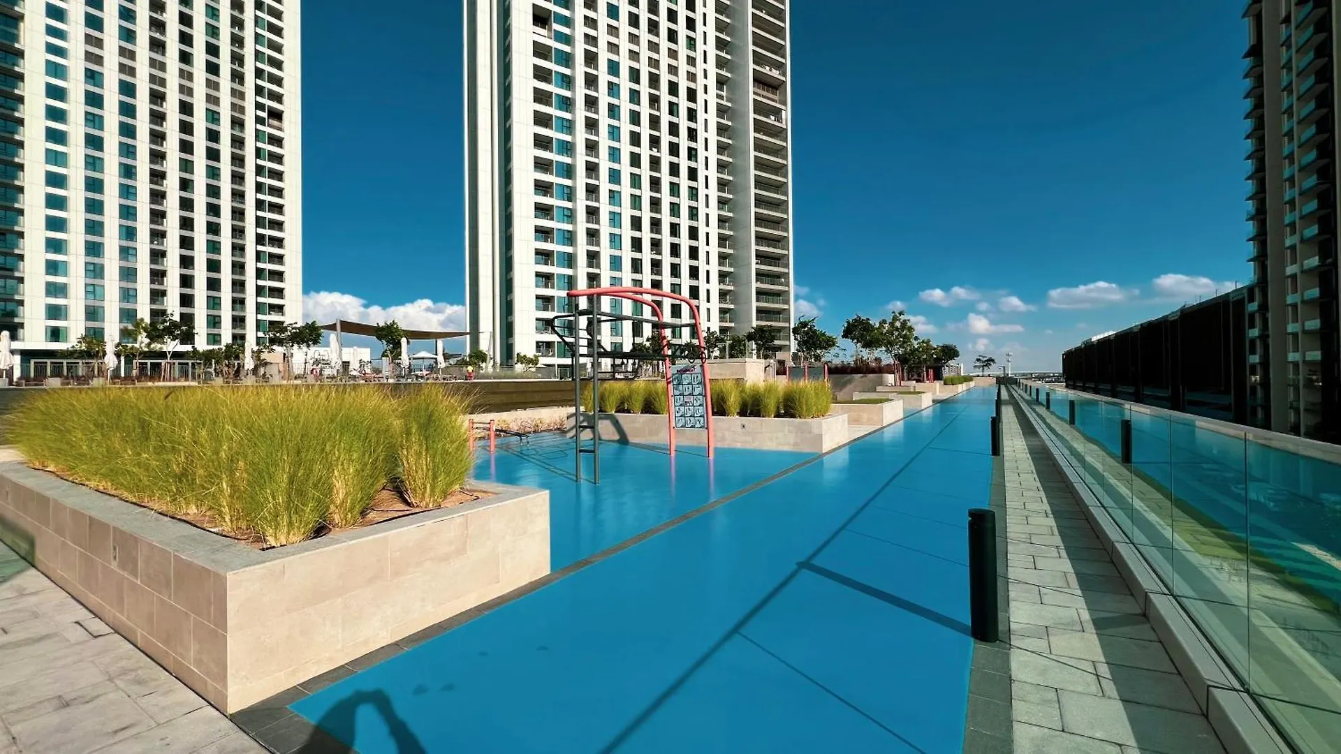 Burj Khalifa View, 2 Balcony W Lounge, Dubai Mall Access, Gym, Infinity-Pool, Playground, Bbq, Family Friendly 0*,